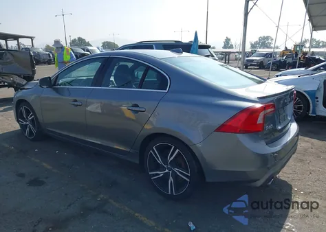 2017 Volvo S60 T6 R-Design Platinum из США, поврежденный, VIN YV149MTS7H2438245